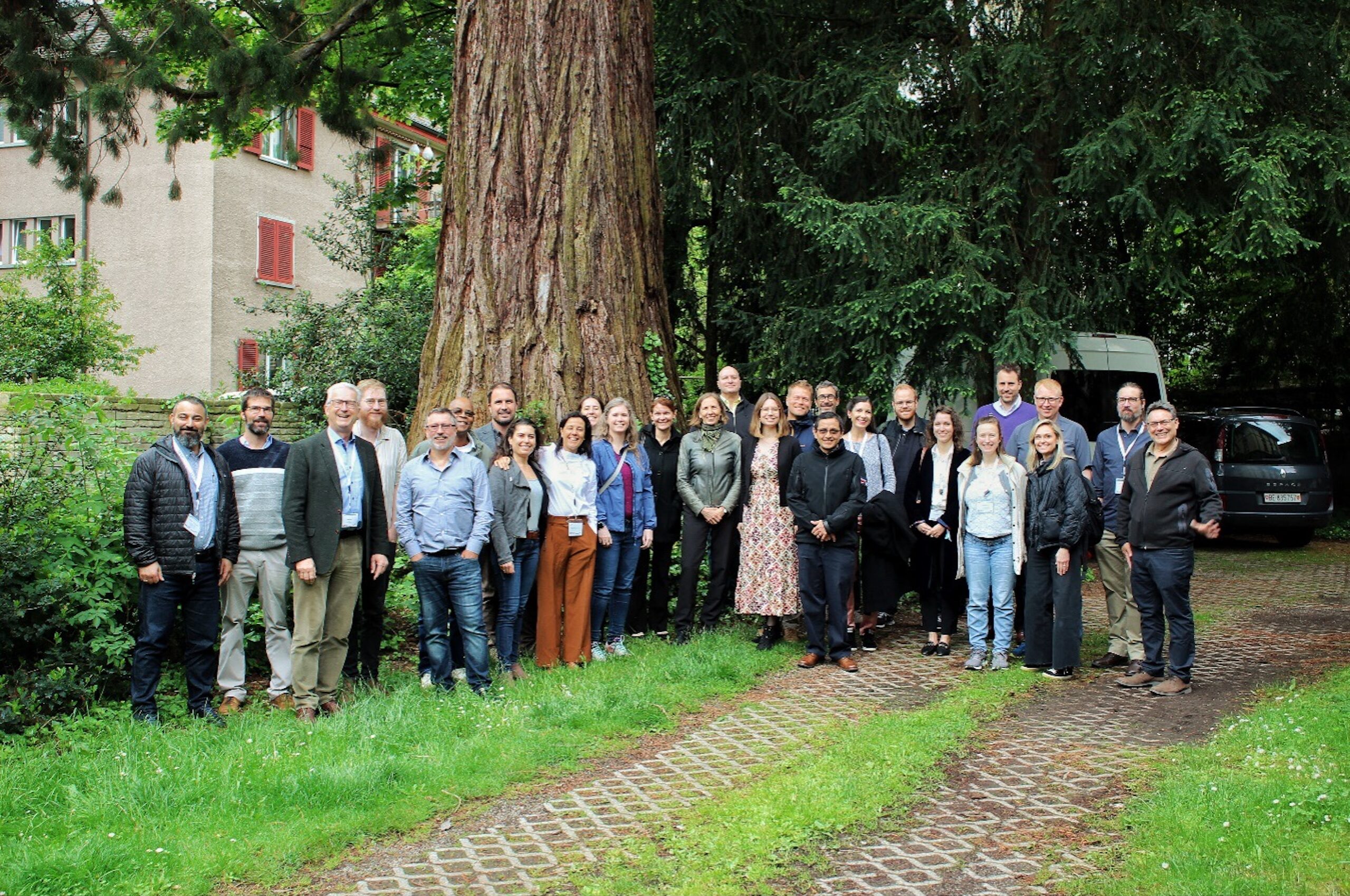 Participants of the ISSI Forum about The Coastal Blue Carbon from Space.