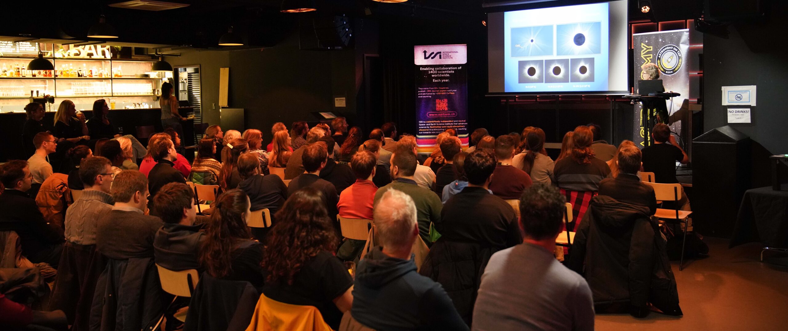 Astronomy on Tap, Bern. Picture by AoT Bern, Ruben Tandon and Brian Magee.